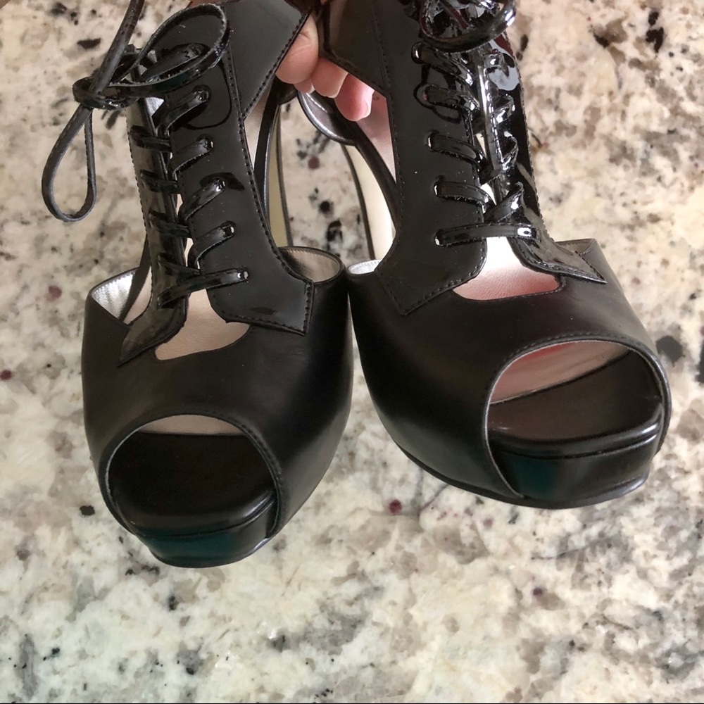 ❌Sold❌Guess by Marciano GWDOOZI Corset Heels - Picture 5 of 8